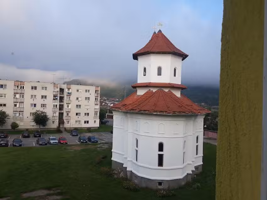 Biserica Acoperăm&acirc;ntul Maicii Domnului