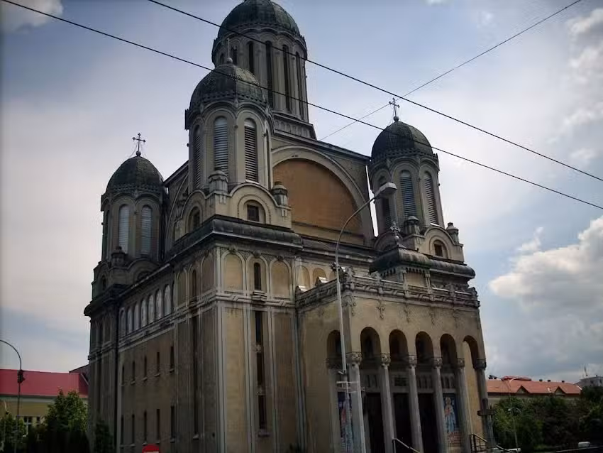 Biserica Adormirea Maicii Domnului