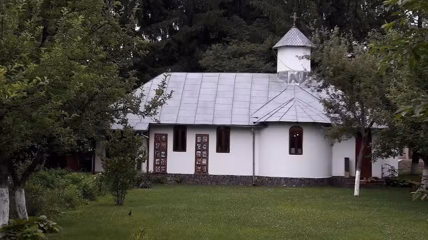 Biserica Adormirea Maicii Domnului