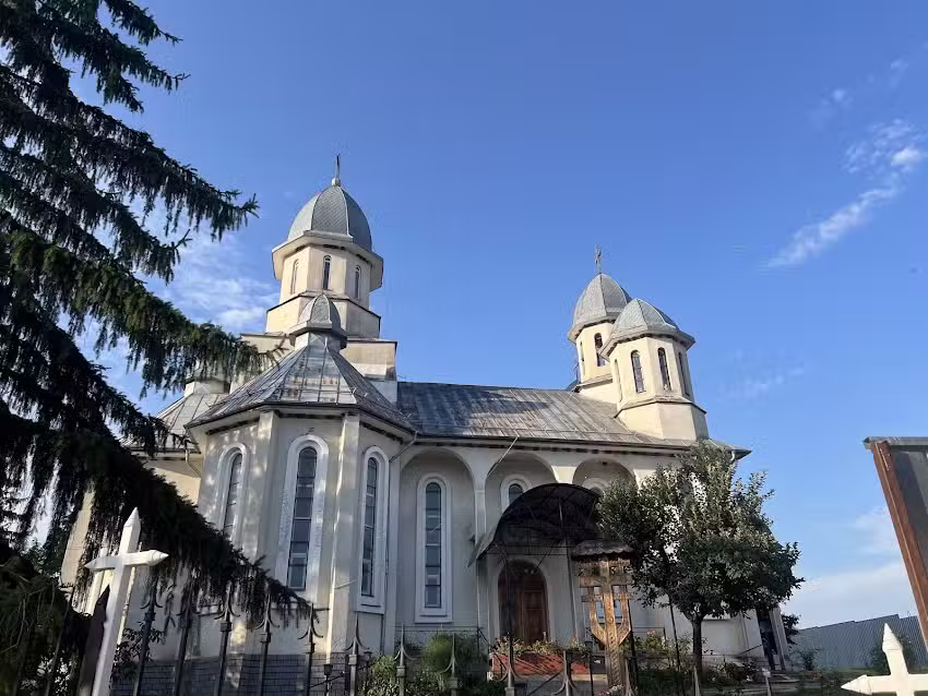 Biserica Adormirea Maicii Domnului