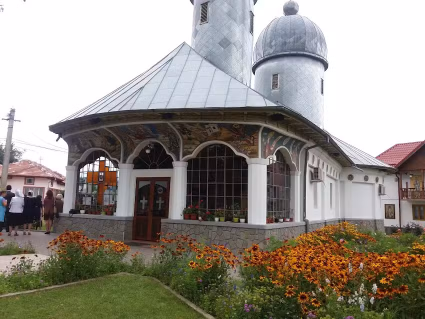 Biserica Adormirea Maicii Domnului