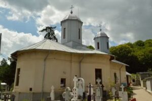 Biserica Adormirea Maicii Domnului