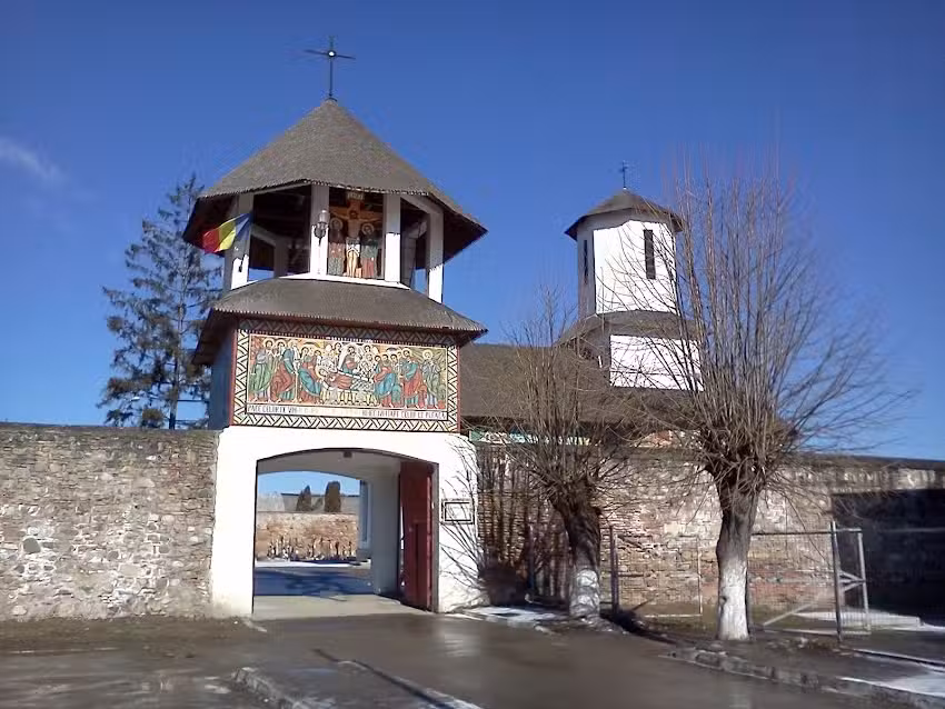 Biserica Adormirea Maicii Domnului