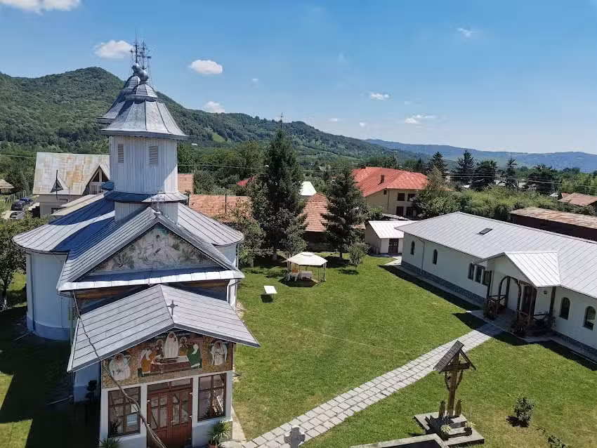 Biserica Adormirea Maicii Domnului