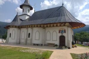 Biserica Adormirea Maicii Domnului