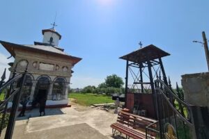 Biserica Adormirea Maicii Domnului