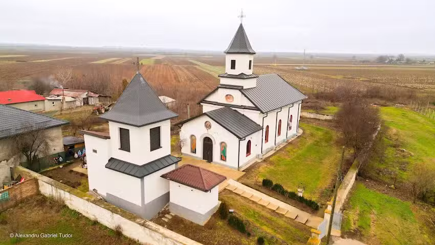 Biserica Adormirea Maicii Domnului