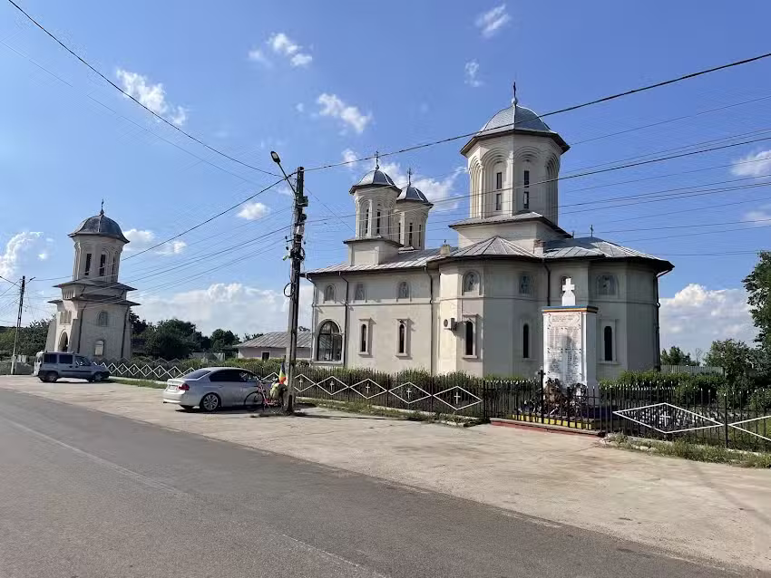 Biserica Adormirea Maicii Domnului