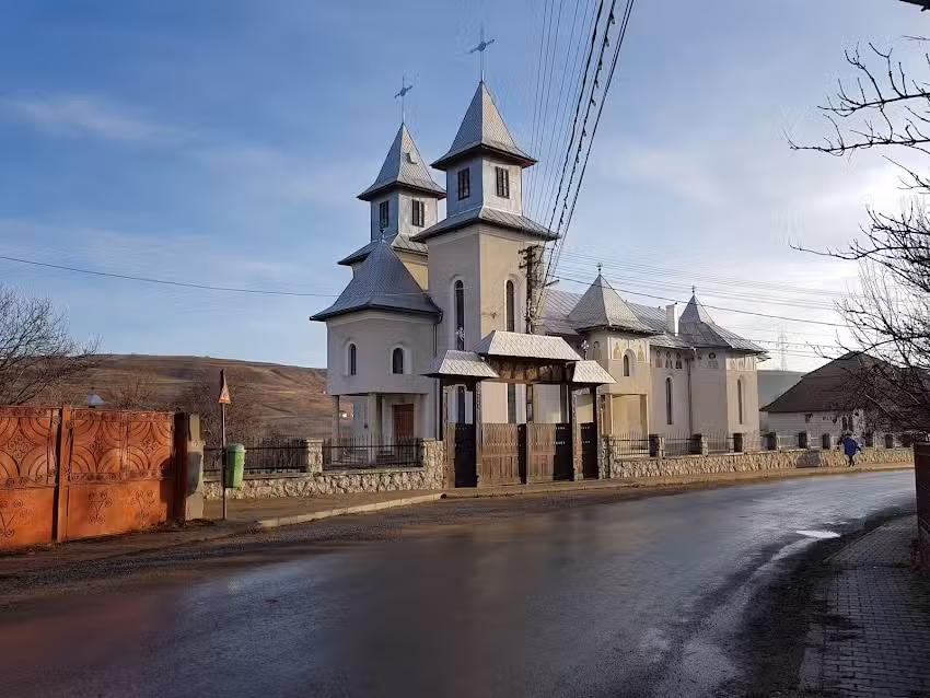 Biserica Adormirea Maicii Domnului