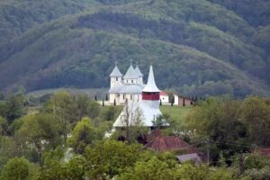 Biserica Adormirea Maicii Domnului