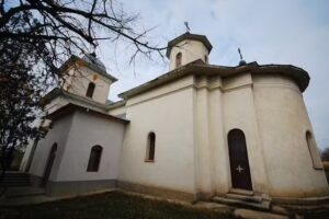 Biserica Adormirea Maicii Domnului