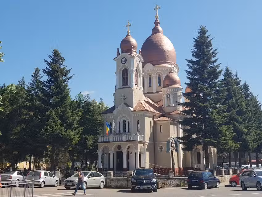 Biserica Adormirea Maicii Domnului