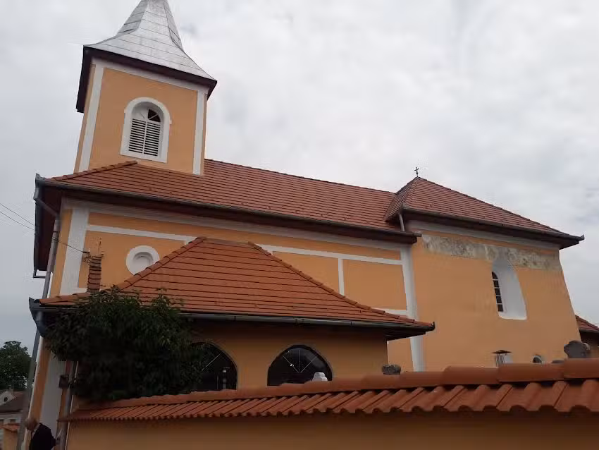 Biserica &bdquo;Adormirea Maicii Domnului&rdquo;
