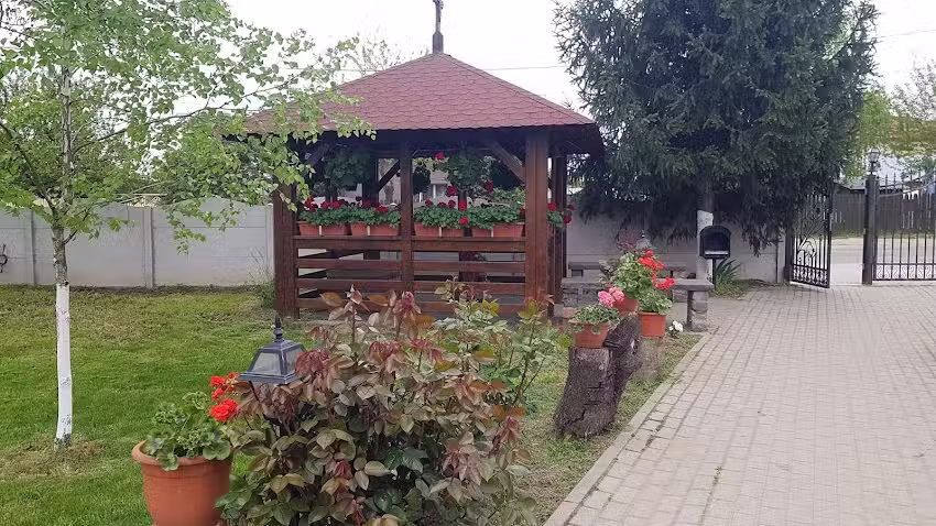 Biserica &bdquo;Adormirea Maicii Domnului&rdquo;