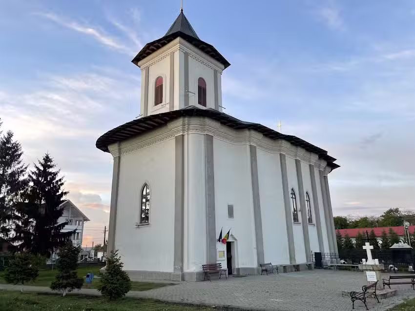 Biserica Adormirea Maicii Domnului