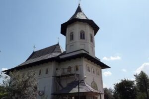 Biserica Adormirea Maicii Domnului, Broscauti