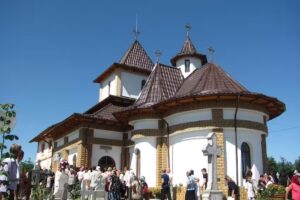 Biserica Adormirea Maicii Domnului Cartier Dobrina