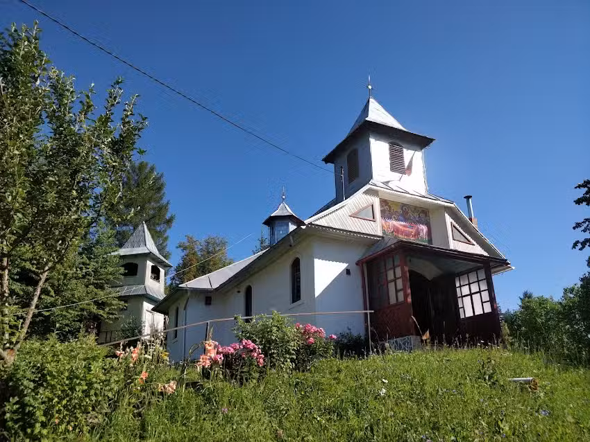 Biserica &bdquo;Adormirea Maicii Domnului&rdquo; Ciugheș