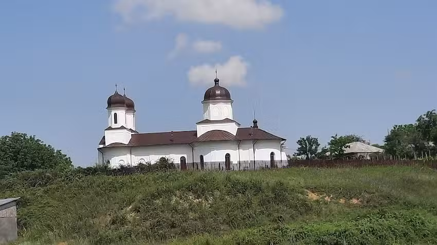 Biserica &bdquo;Adormirea Maicii Domnului&rdquo; F&acirc;rțănești