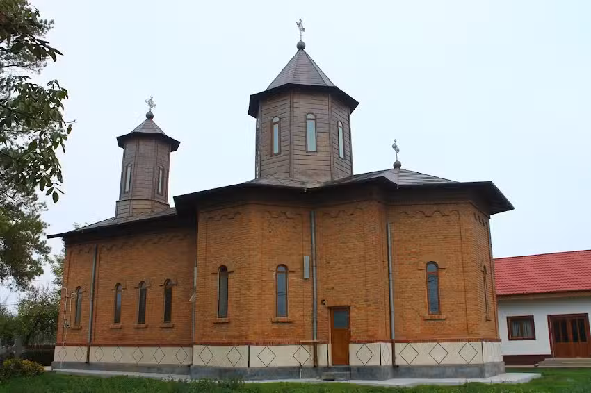 Biserica ,,Adormirea Maicii Domnului ,Vanatori