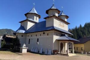 Biserica Adormirii Maicii Domnului Holda