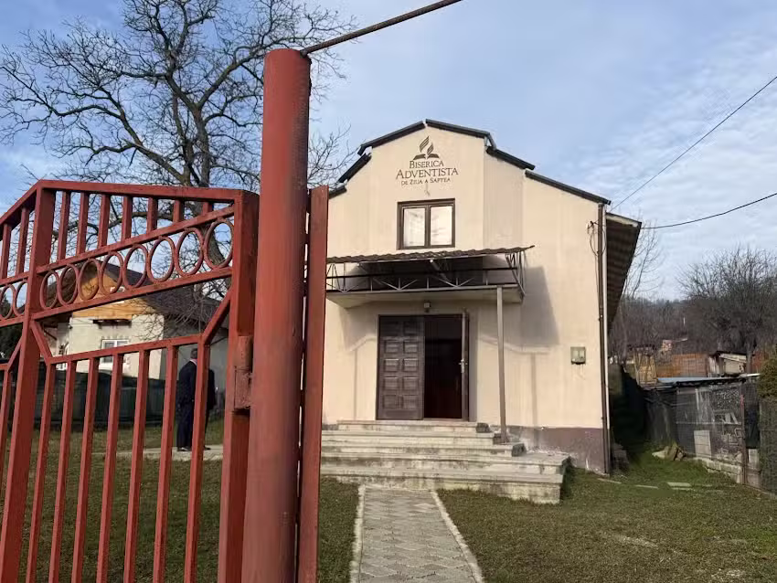 Biserica Adventistă Bezdead