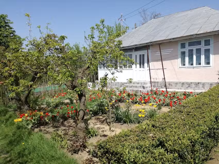 Biserica Adventistă Corni Albești