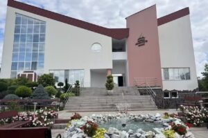 Biserica Adventistă de Ziua a Șaptea &ndash; Sărmașu
