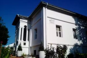 Biserica Adventistă Drăgășani 1