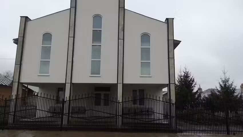 Biserica Adventistă Peretu 5