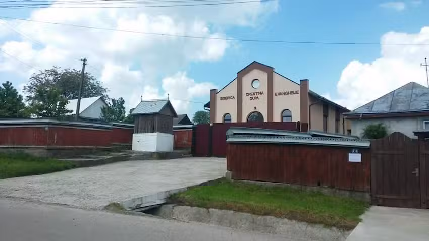 Biserica Adventistă Probota