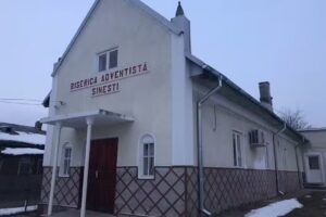 Biserica Adventistă Sineşti