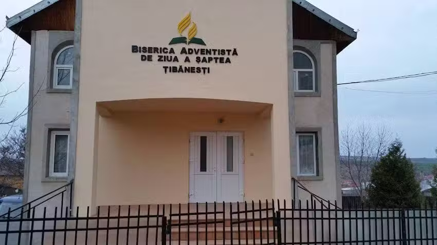 Biserica Adventista Țibăneşti