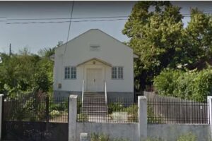 Biserica Adventistă V&acirc;rtop