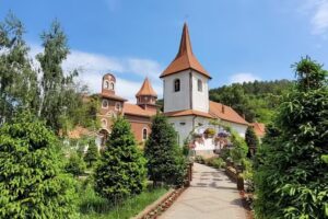 Biserica Arhangheli Mihail si Gavril