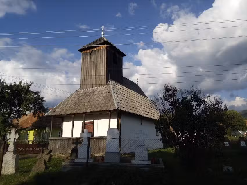 Biserica catolică din Păpăuți