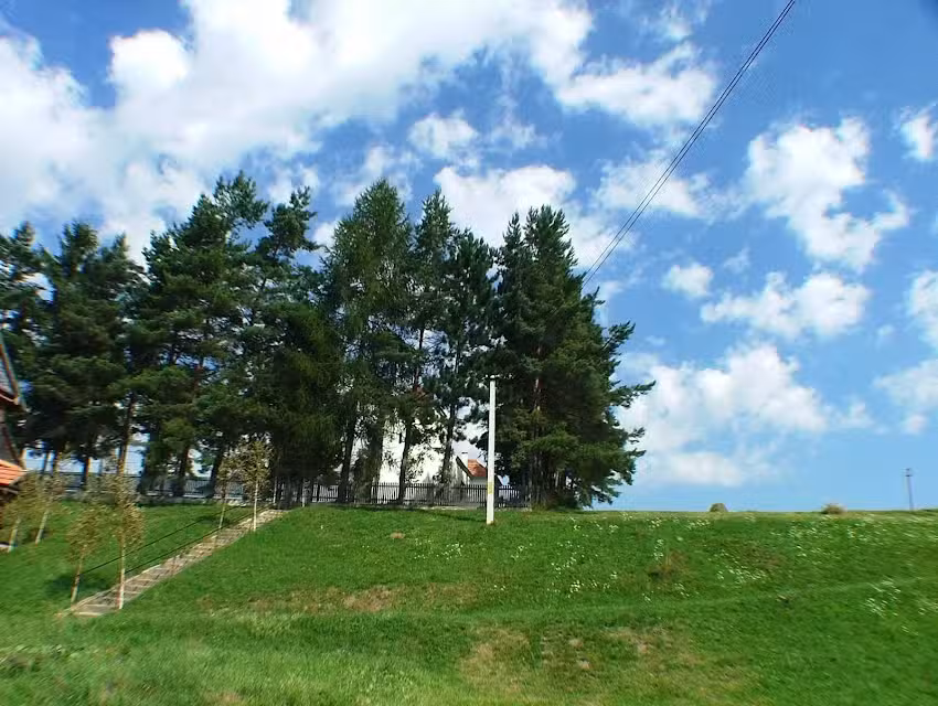 Biserica Catolică Izvoru Mureșului