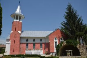 Biserica Catolică ,,Sfinții Petru şi Paul”