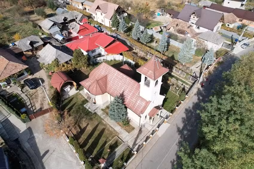 Biserica Cobor&acirc;rea Sf&acirc;ntului Duh