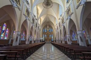 Biserica Cobor&acirc;rea Sf&acirc;ntului Duh din Adjudeni