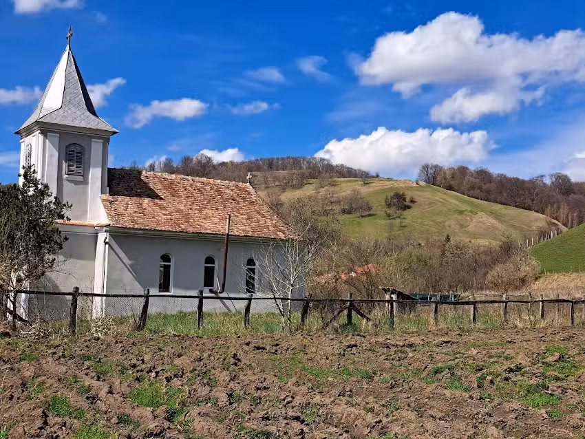 Biserică Creştin-Ortodoxă