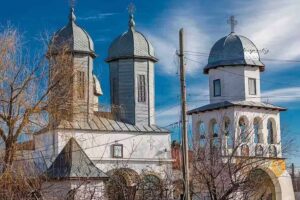 Biserica cu hramul ,,Sf. Dumitru&rdquo;