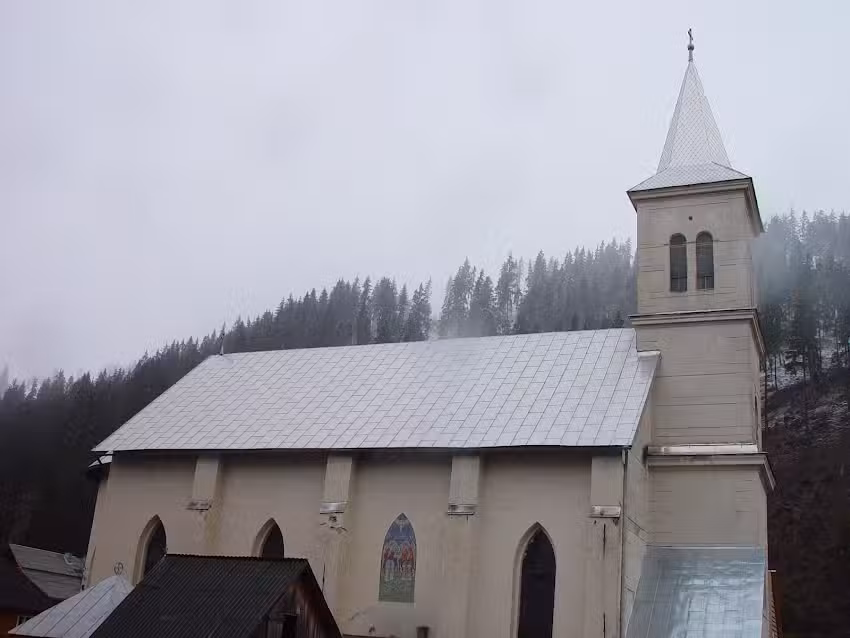 Biserica cu hramul &bdquo;Sfinții Arhangheli Mihail și Gavriil&rdquo;