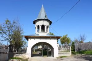 Biserica de cimitir &bdquo;Sf&acirc;nta Cuvioasă Paraschiva&ldquo; Băneasa
