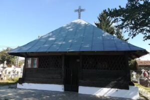 Biserica de lemn &bdquo;Adormirea Maicii Domnului&rdquo; &ndash; Decindea