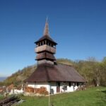 Biserica de lemn Cuvioasa Parascheva