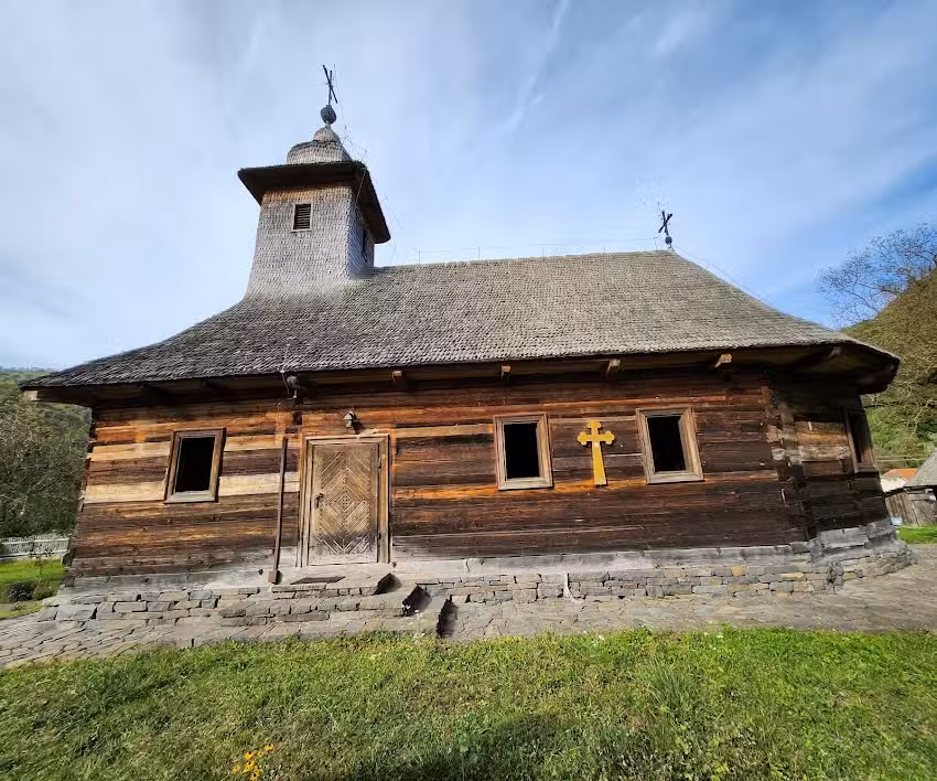 Biserica de lemn Cuvioasa Parascheva
