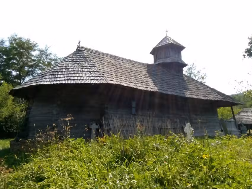 Biserica de lemn din Ioanicești-Găbrieni