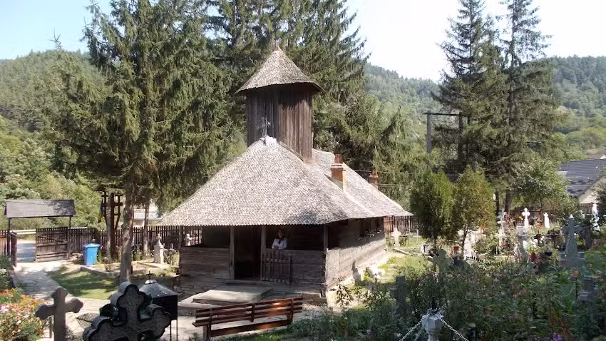 Biserica de lemn din Lunca Priporului