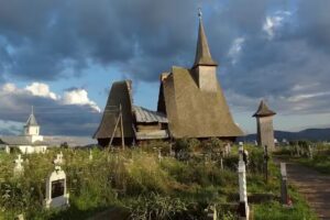 Biserica de lemn din Sebiș